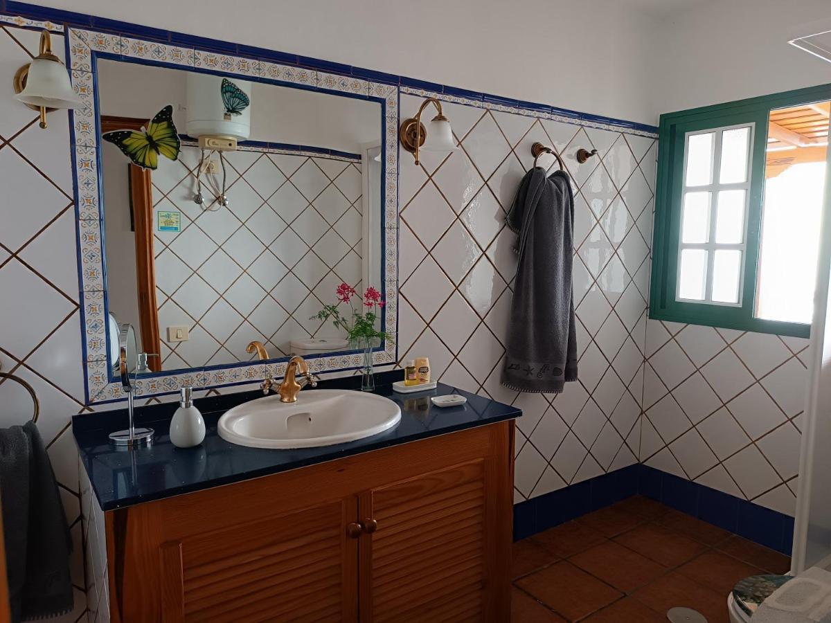 Casa La Majada (Adults Only) Guest House Los Llanos De Aridane Exterior photo