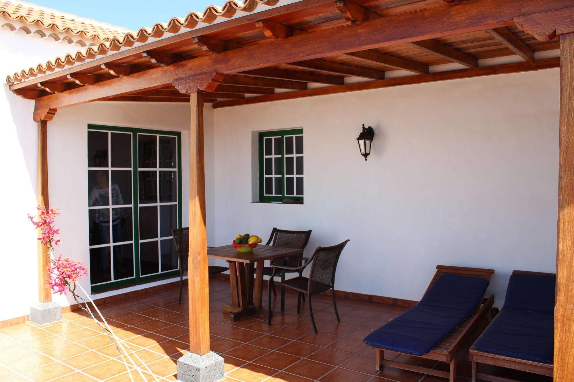 Casa La Majada (Adults Only) Guest House Los Llanos De Aridane Exterior photo