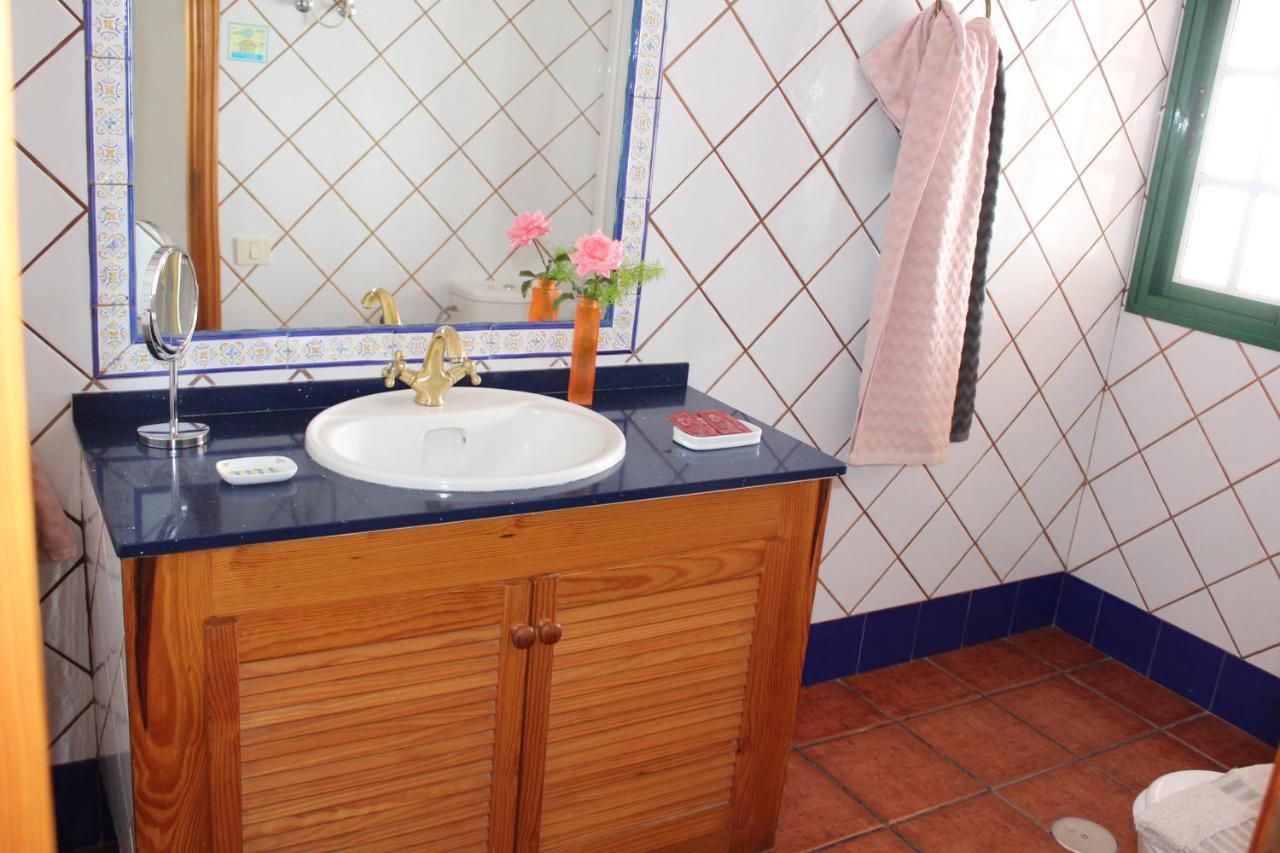 Casa La Majada (Adults Only) Guest House Los Llanos De Aridane Exterior photo