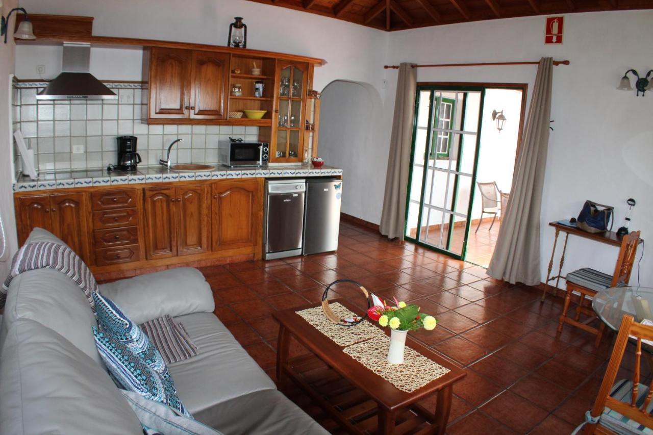 Casa La Majada (Adults Only) Guest House Los Llanos De Aridane Exterior photo